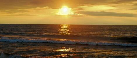 Una playa cerca, toallas de playa