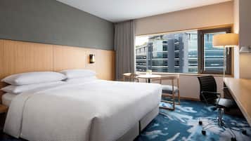 Premium Room, 1 King Bed, City View | Premium bedding, down comforters, pillowtop beds, minibar