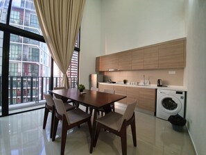 In-room dining - I City The Paradise Land Merveille (Shah Alam)