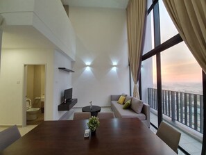 In-room dining - I City The Paradise Land Merveille (Shah Alam)