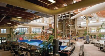 Smoky Mountains | Waterpark Getaway | Pools & Slides