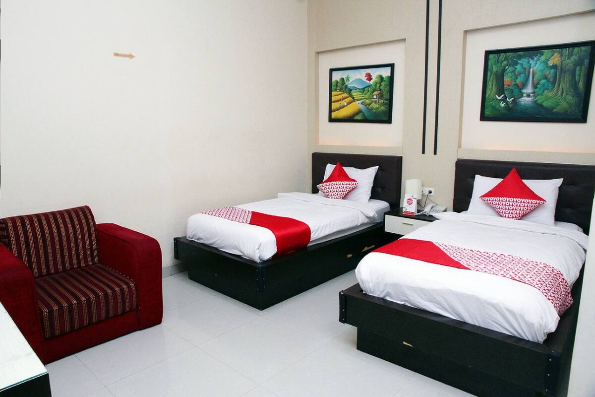 Deluxe Twin Room | Desk, free WiFi, bed sheets