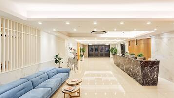 ๋น์ฆ๋์ค ์ผํฐ