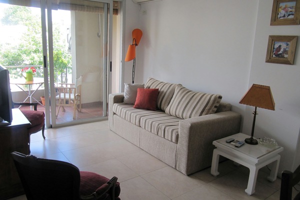 Nice and sunny apart-Saavedra-CABA