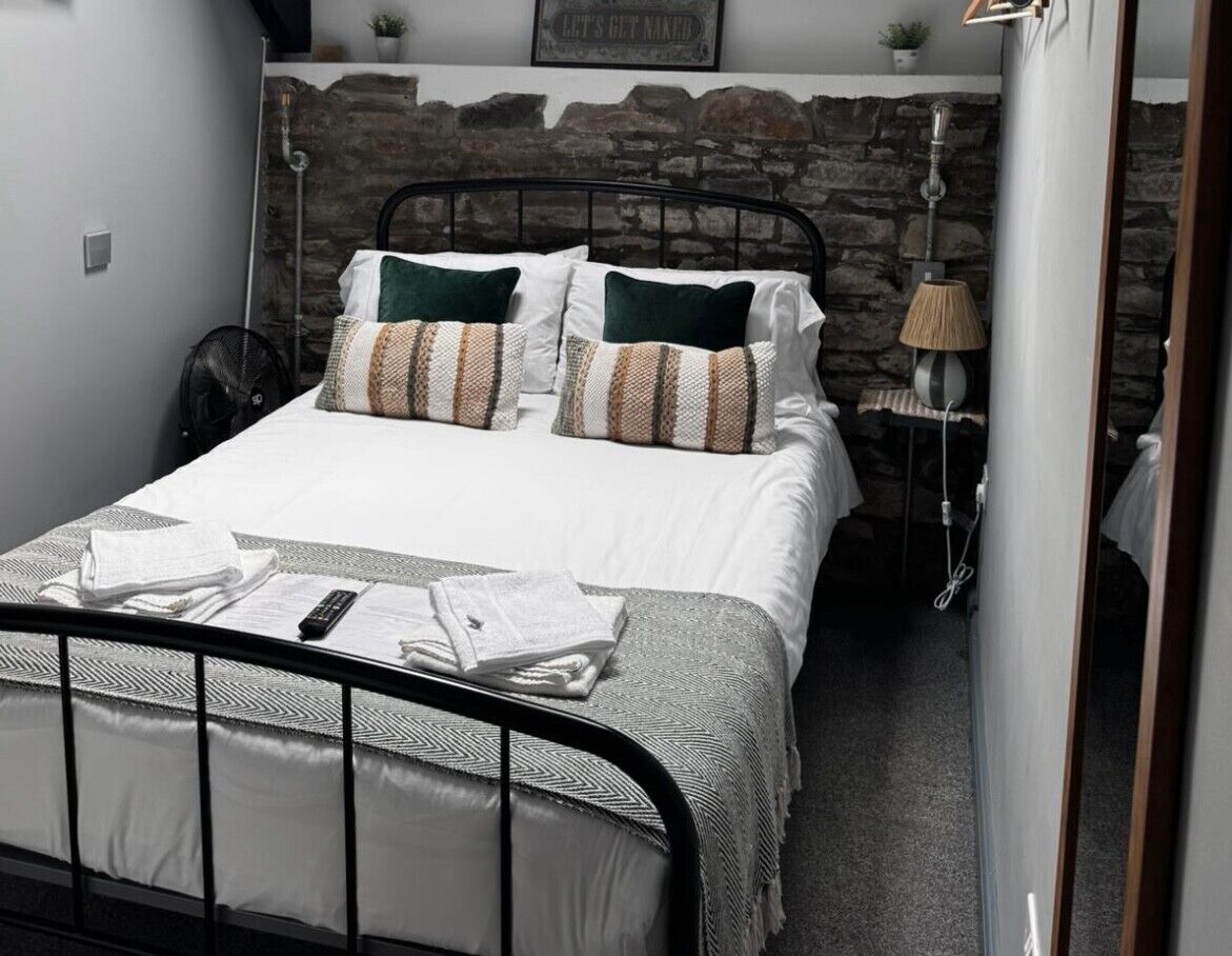 Economy Double Room | Free WiFi, bed sheets