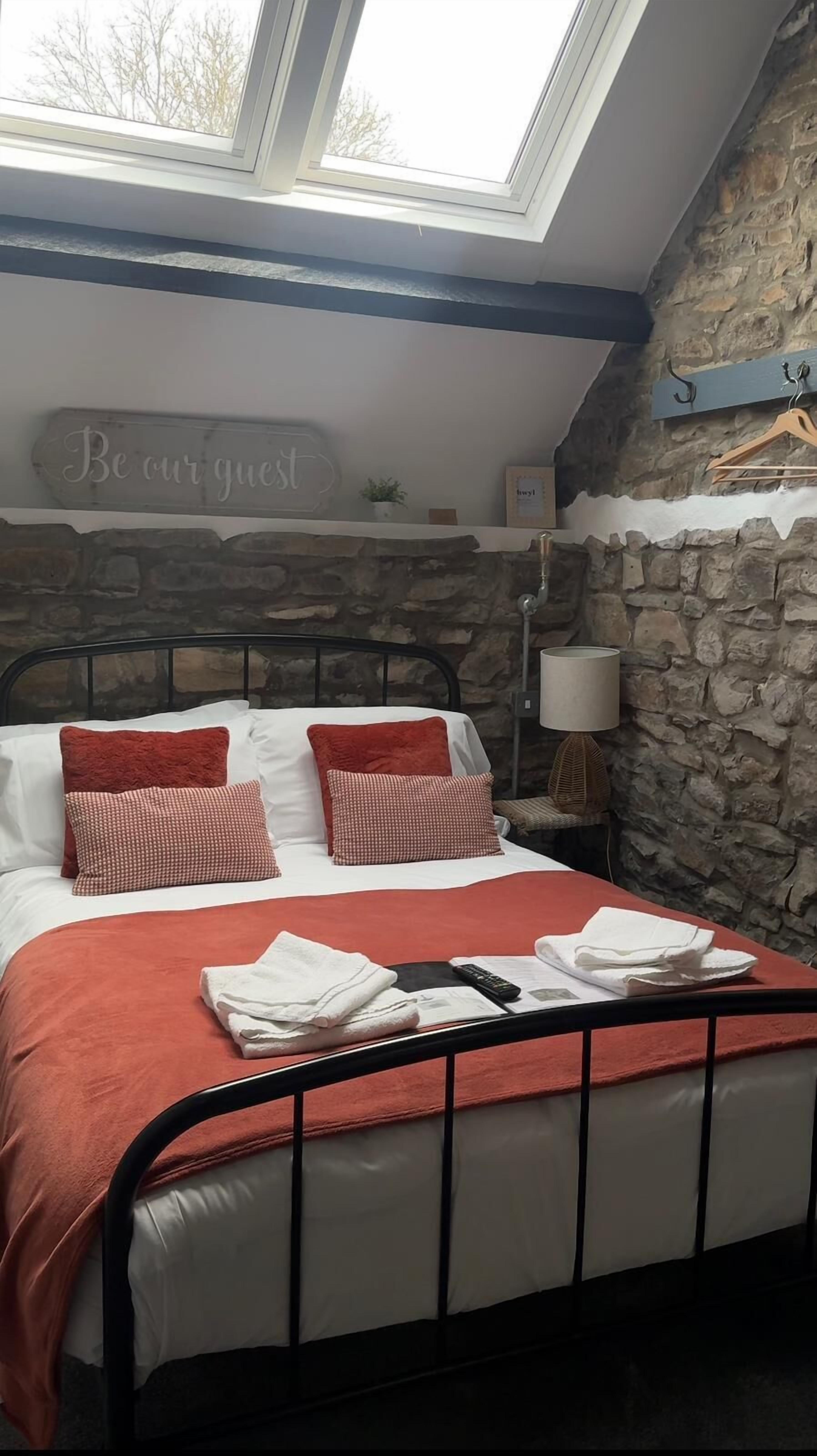 Classic Double Room | Free WiFi, bed sheets