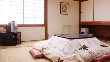 Family Room | Free WiFi