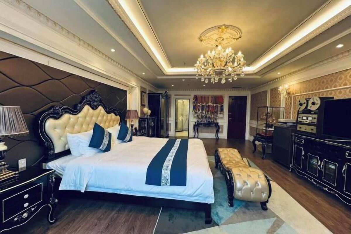 1 bedroom, minibar, in-room safe, desk
