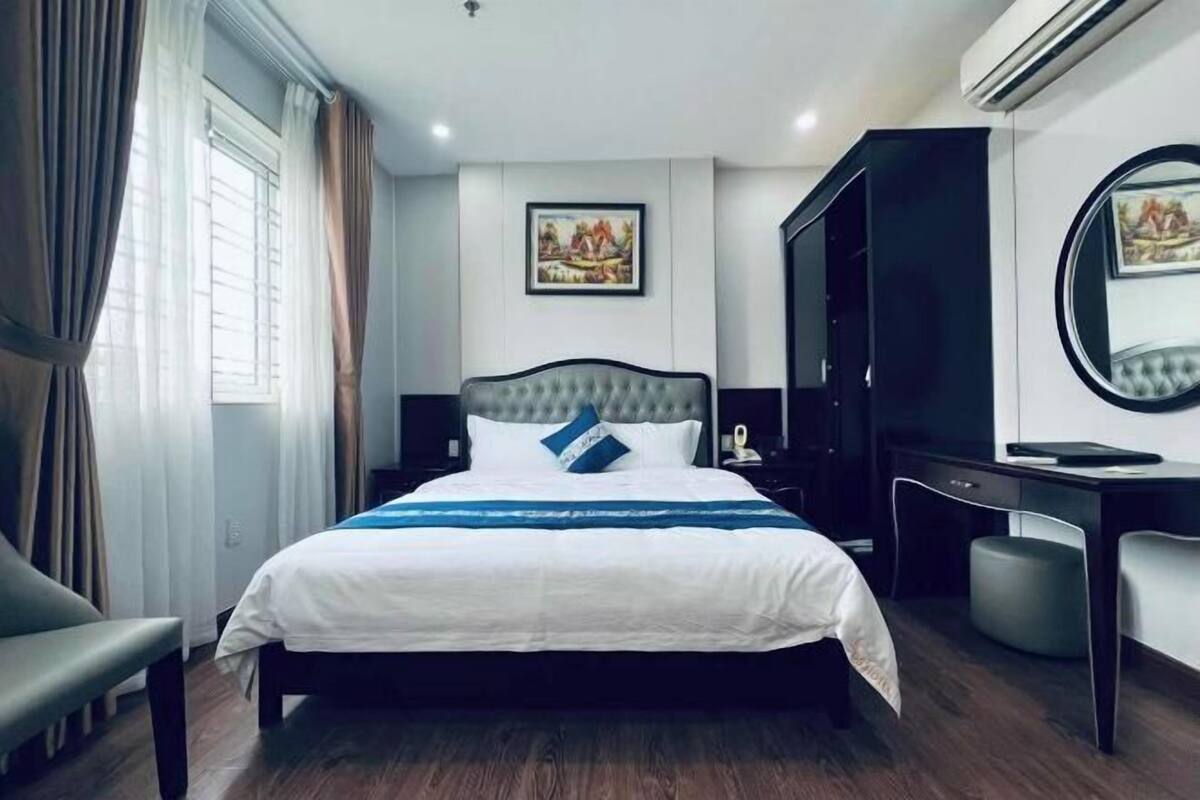 1 bedroom, minibar, in-room safe, desk