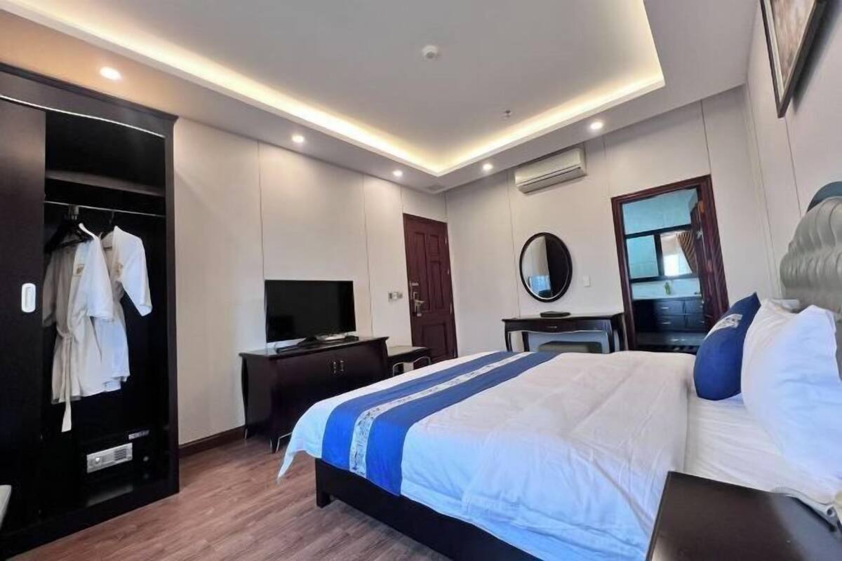 1 bedroom, minibar, in-room safe, desk