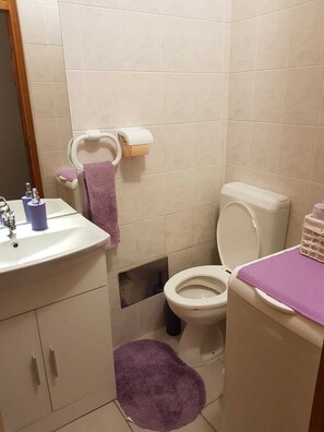 Shower - Split Apartment Ante 1 (Split)