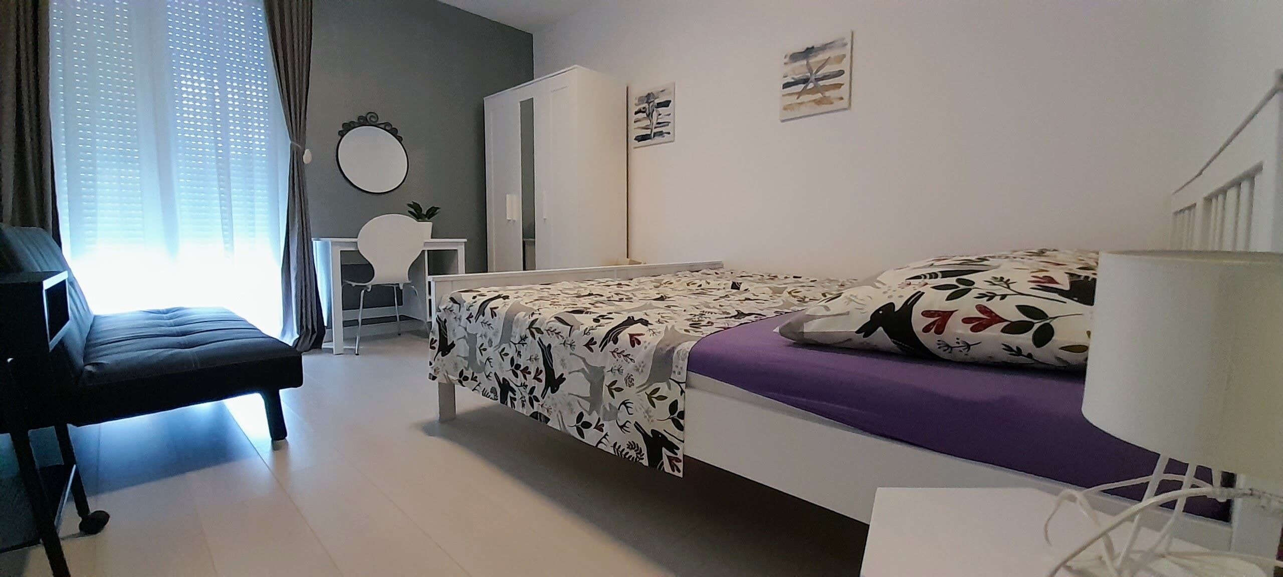 2 bedrooms, premium bedding, down comforters, memory foam beds