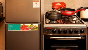 Leilighet, 1 soverom | Eget kjøkken | Kaffetrakter/tekoker, kjøleskap, mikrobølgeovn og ovn