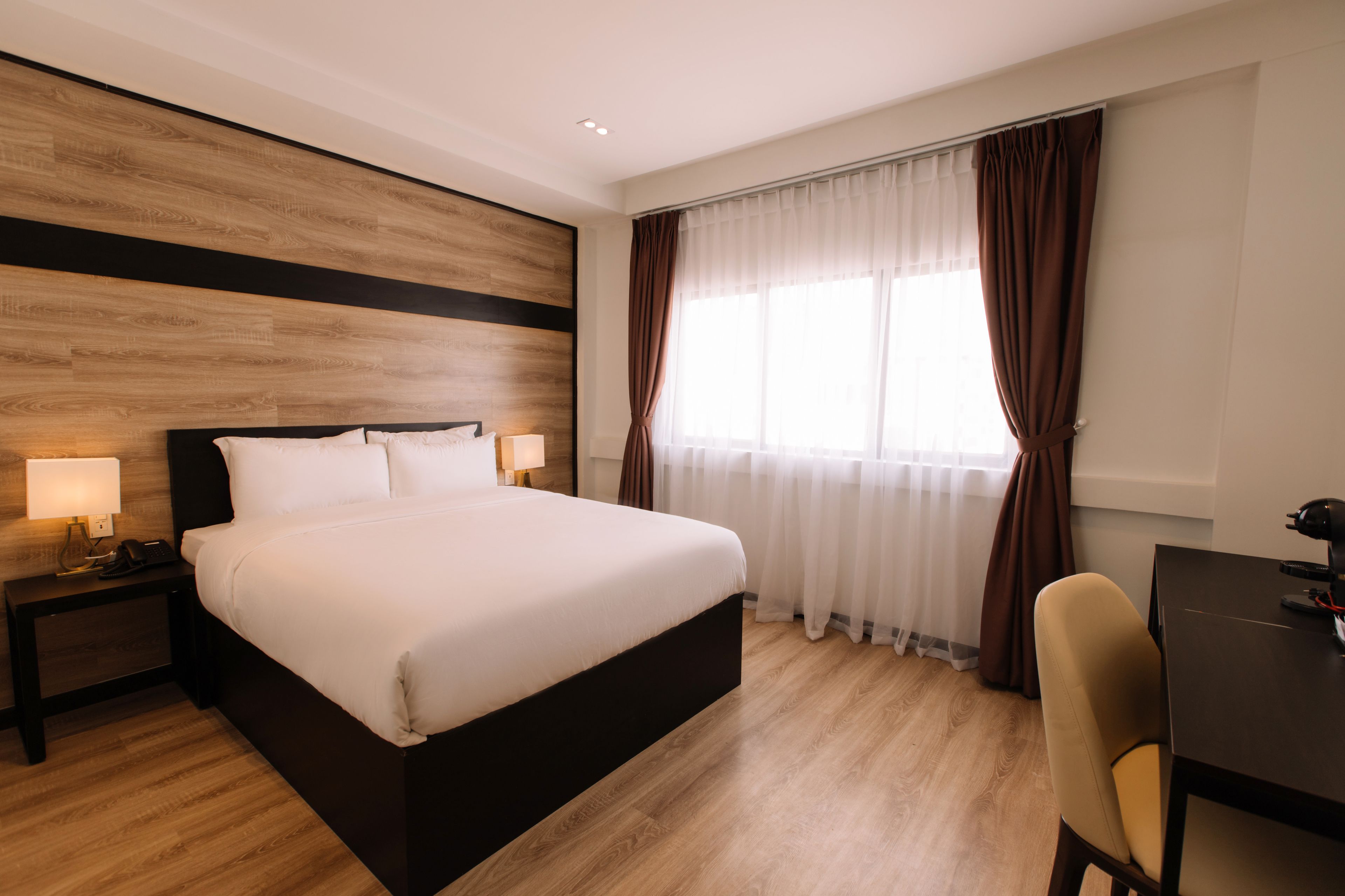 family double or twin room | minibar, in-room safe, desk, rollaway beds