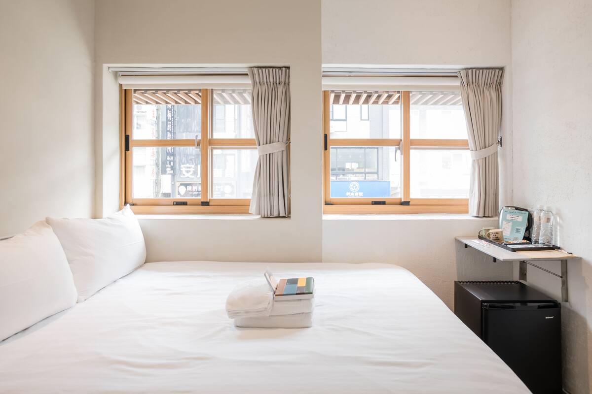 japan double room | 1 bedroom, blackout curtains, soundproofing, free wifi