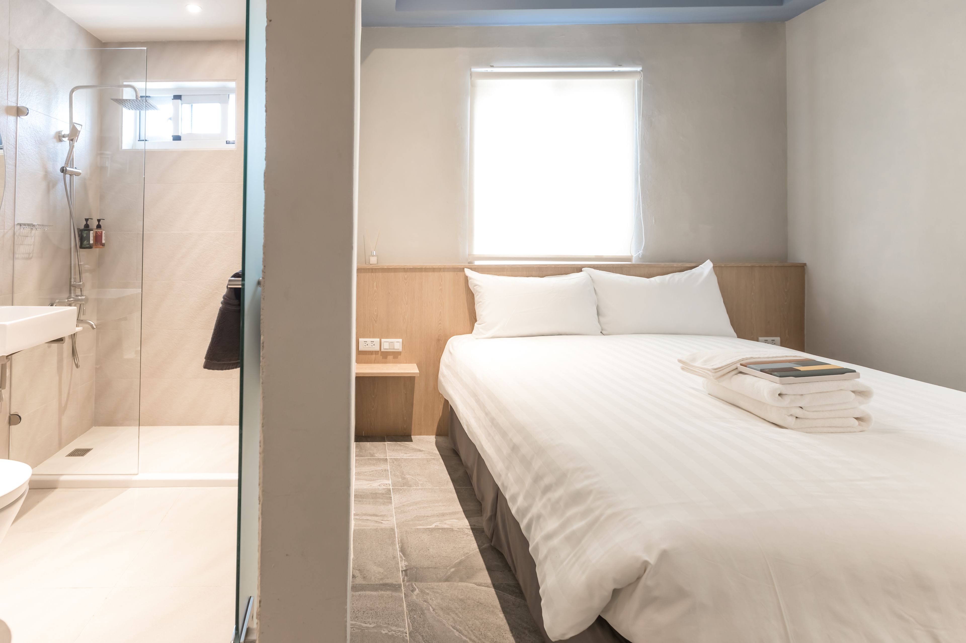 standard double room, 1 double bed | 1 bedroom, blackout curtains, soundproofing, free wifi