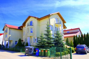 Front of property - Klaipeda-Apartments (Klaipeda)