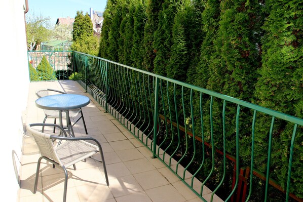 Traditional Apartment, Garden View | Terrace/patio