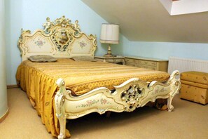 Premium bedding, in-room safe, individually decorated - Klaipeda-Apartments (Klaipeda)