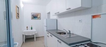 Promajna studio for 3 parking