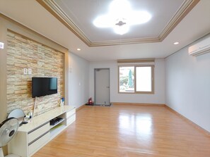 Traditional Room (Ondol)