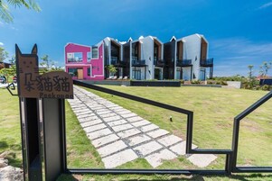Fachada de la propiedad