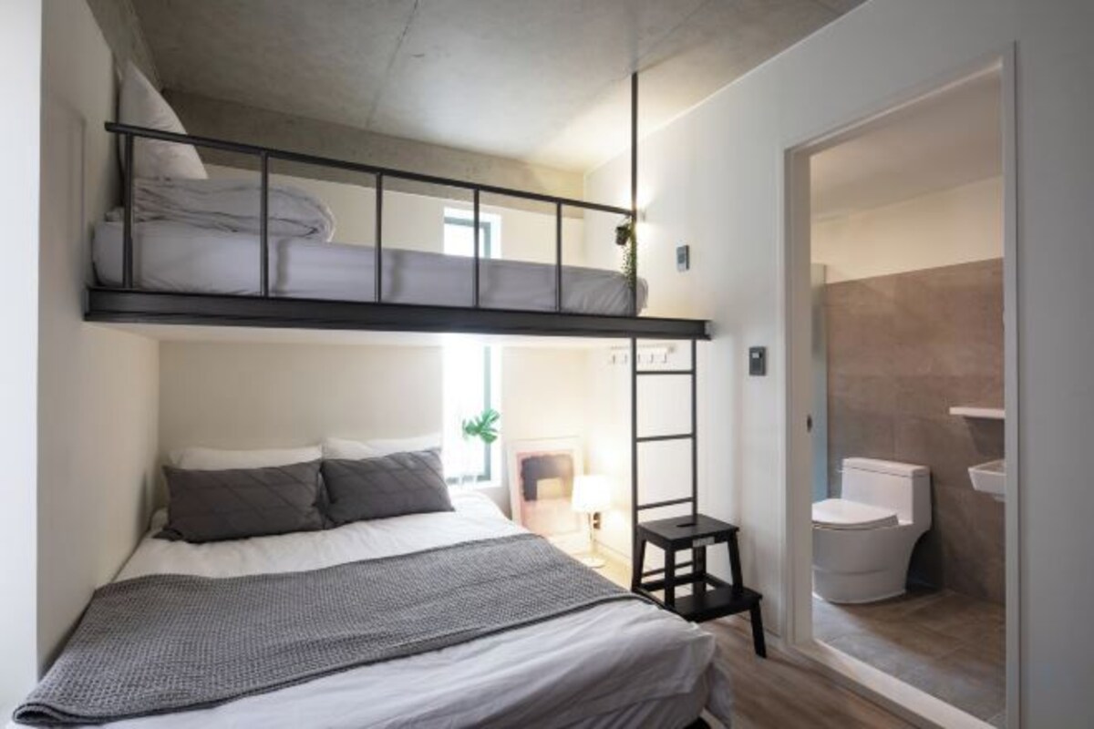 Soundproofing, iron/ironing board (on request), WiFi (free), bed sheets