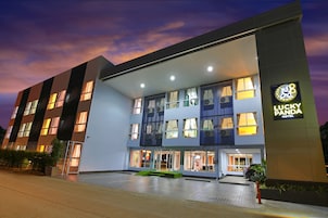 Front of property - evening/night