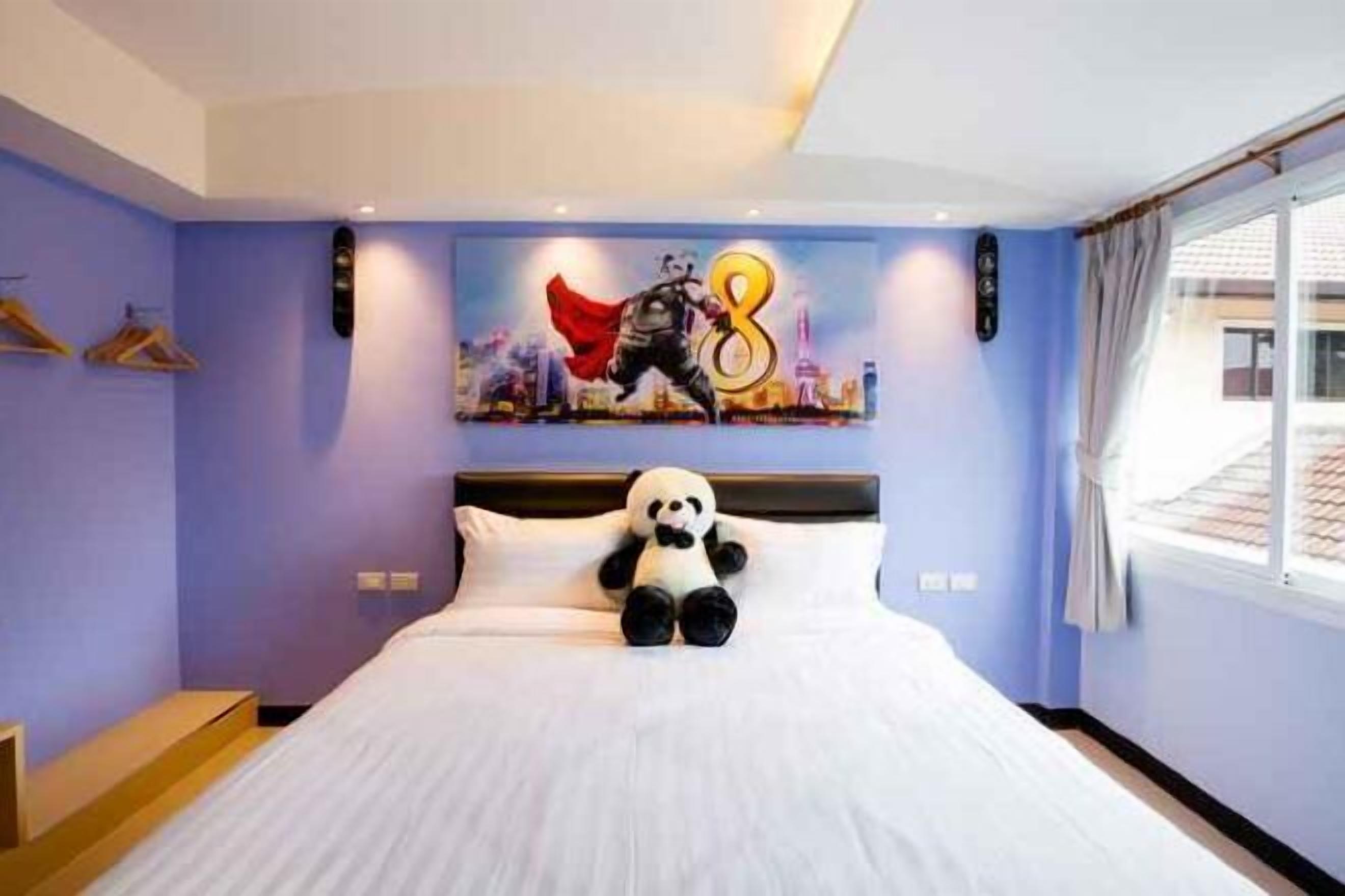 1 bedroom, blackout curtains, free WiFi, bed sheets