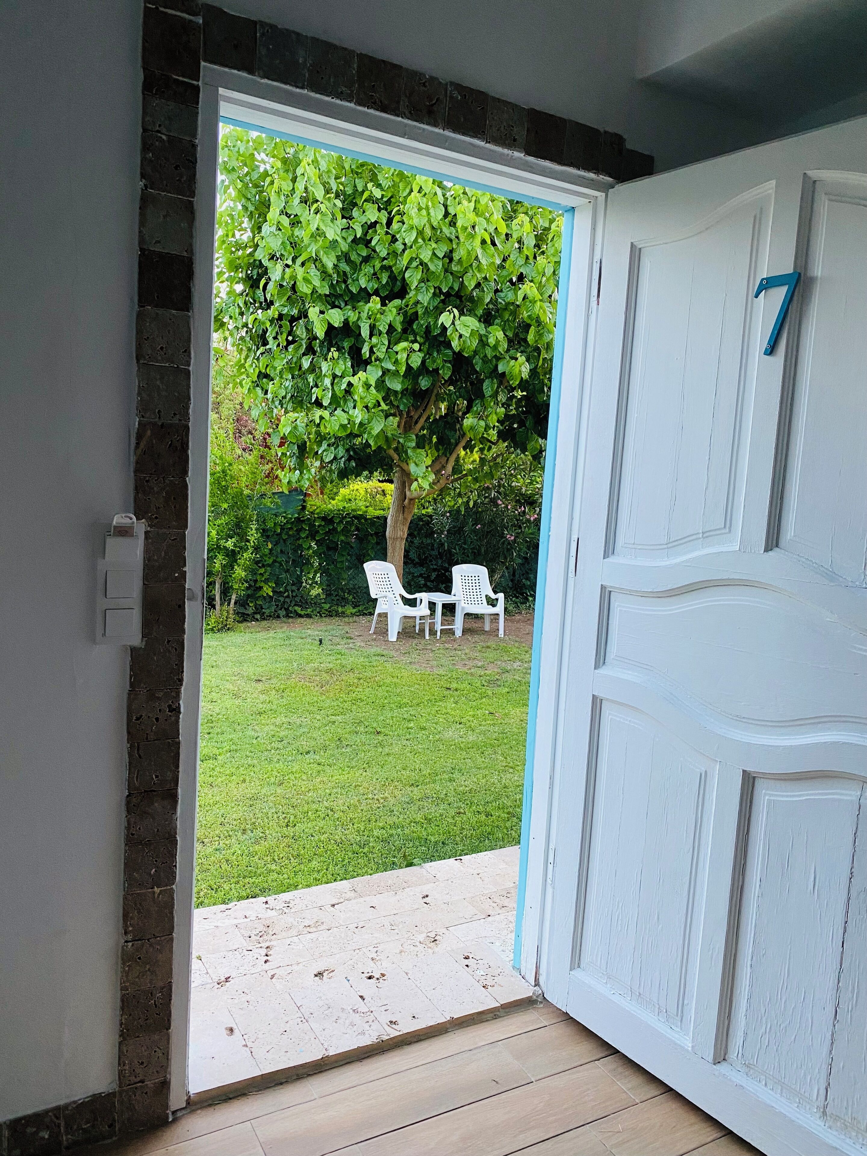 ファミリー デュープレックス ガーデンビュー | 高級寝具、ミニバー、客室ごとに異なる装飾、デスク