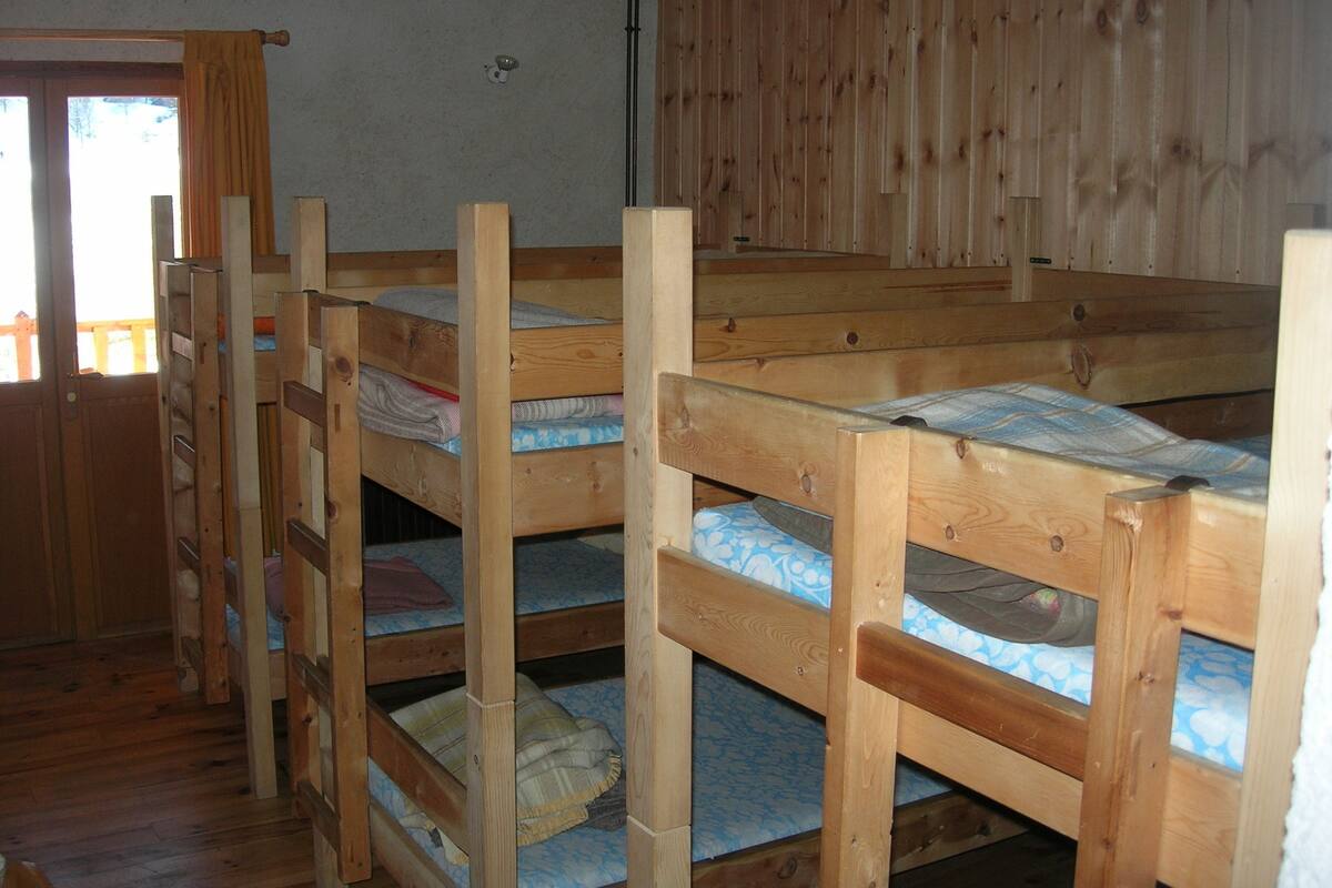 Shared Dormitory (Mixte 6 pers) | Blackout curtains, free WiFi, individually decorated