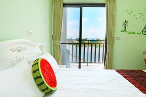 Double Room, Private Bathroom | Desk, blackout drapes, free WiFi, bed sheets - Birds Flower B&B (Wujie)