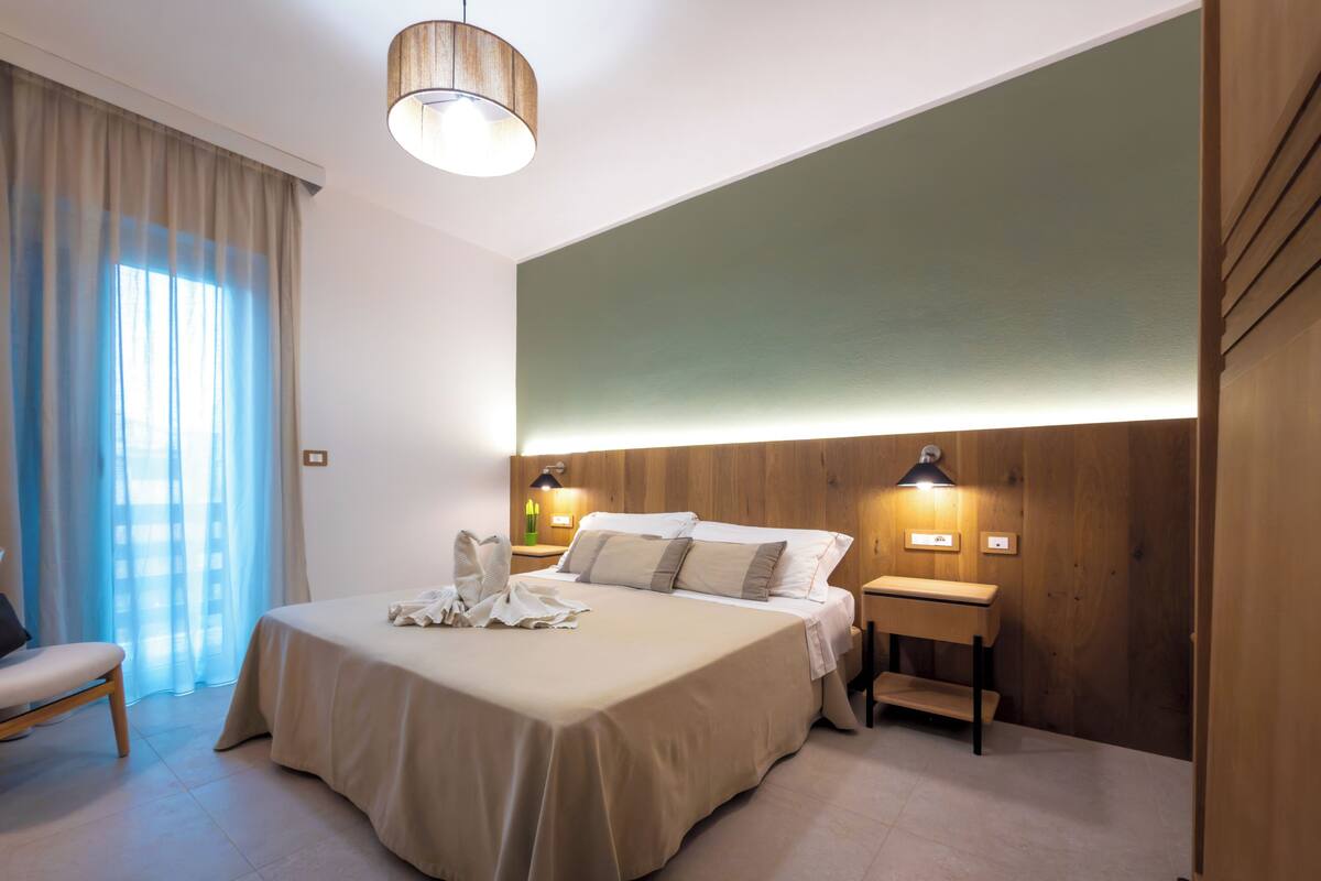 Kamar Double atau Twin Superior, teras | 1 kamar tidur, brankas, meja kerja, dan Wi-Fi gratis