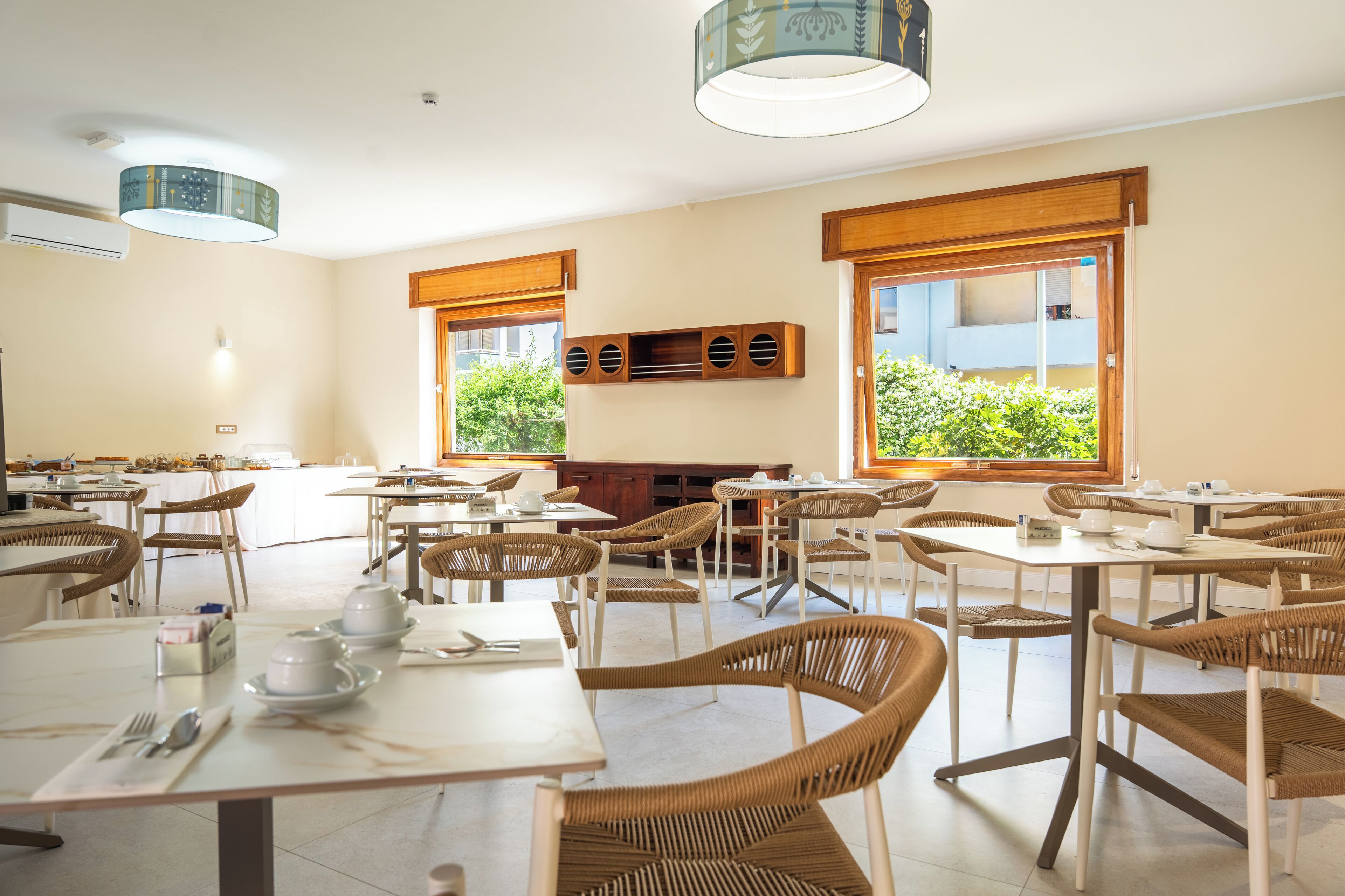 Desayuno buffet incluido todos los días 