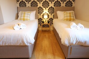 Premier Apartment | 2 bedrooms, individually decorated, individually furnished