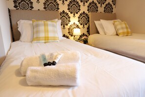 Premier Apartment | 2 bedrooms, individually decorated, individually furnished