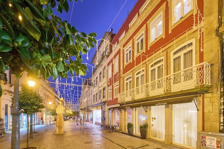 Front of property. Hotel Moon & Sun Braga