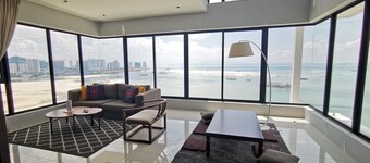 Family Suite Sunrise Gurney Penang