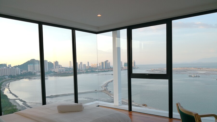 Family Suite Sunrise Gurney Penang
