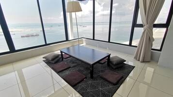 Comfort Apartment | Living area | Flat-screen TV