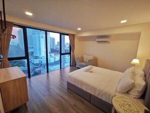 2 bedrooms, blackout curtains, iron/ironing board, free WiFi