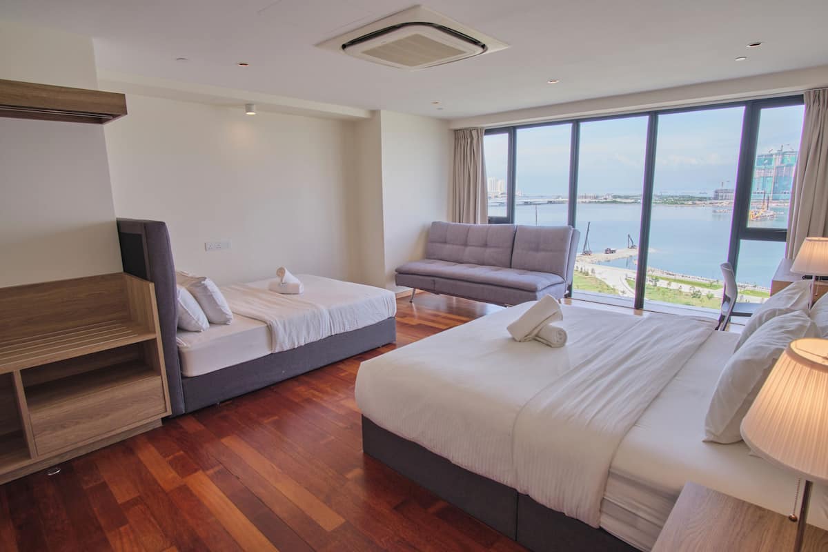 Apartemen Standar (SG73) | Tirai kedap cahaya, setrika/meja setrika, Wi-Fi gratis, dan seprai linen