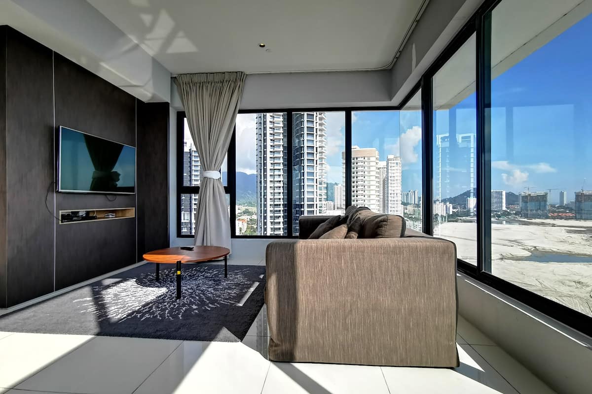 Căn hộ tiện nghi đơn giản (SG15-1 DC) | Khu phòng khách | TV màn hình phẳng