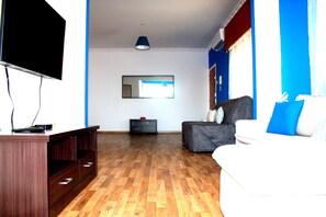 Apartment, 2 Bedrooms, Sea View (Panoramic Blue) | Living area