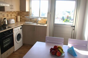 Apartment, 2 Bedrooms, Sea View (Panoramic Blue) | Private kitchen