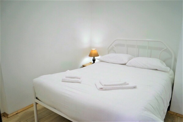 Appartement, salle de bain attenante, vue sur la ville (Apartamento 1) | 1 chambre