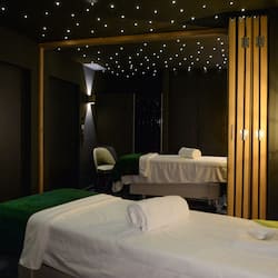 Phòng trị liệu đôi, phòng tắm hơi, bồn tắm thủy lực, phòng xông hơi