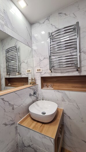 Bathroom - Ginko Boutique Rooms and Wellness (Daruvar)