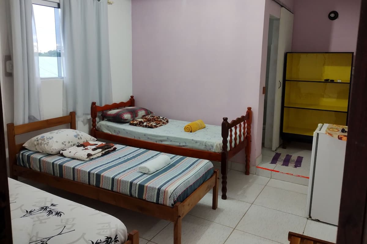 Triple Room, 1 Bedroom, Non Smoking | Bed sheets