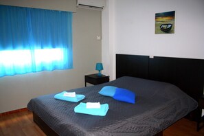 Iron/ironing board, free WiFi, bed sheets - Blue Coast (Limassol)